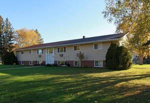 1380 Old Main St S Apartments