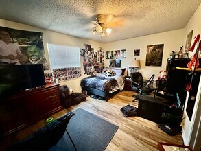 1421 S 12th St in Waco, TX - Building Photo - Building Photo