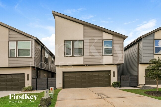 property at 18330 W Centro Cir