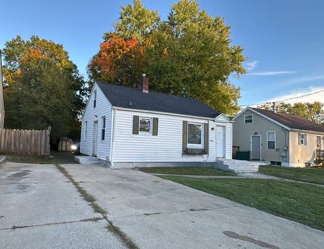 1808 N Merrifield Ave in Mishawaka, IN - Building Photo - Building Photo