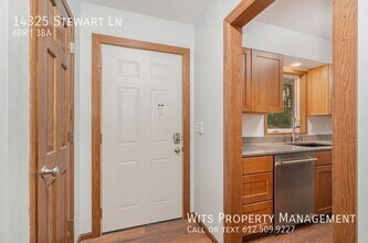 14325 Stewart Ln in Minnetonka, MN - Building Photo - Building Photo