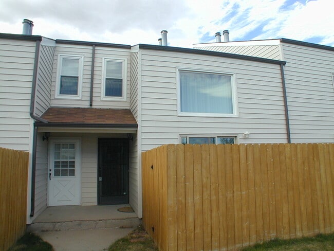 property at 114 Brookfield Ct
