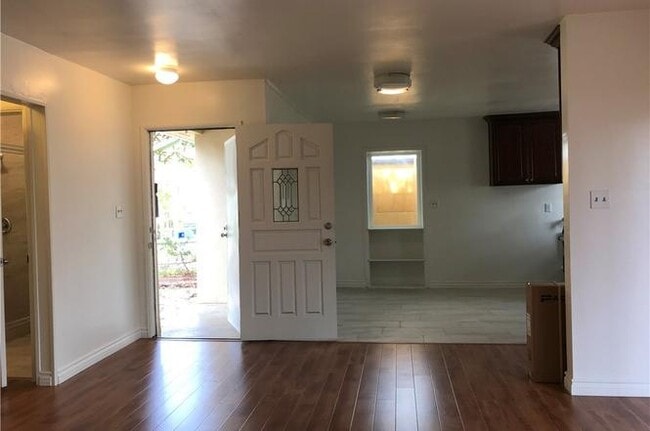 426 Carleton Ave in Claremont, CA - Foto de edificio - Building Photo