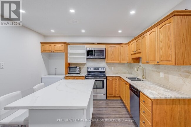 property at 1522 King St E