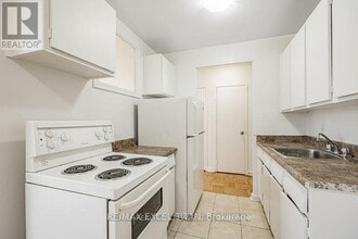 165 Cosburn Ave. in Toronto, ON - Building Photo - Building Photo