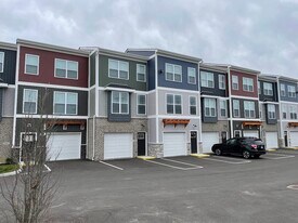 2309 Anderson Rd in Crescent Springs, KY - Building Photo