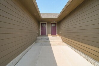 1114 N Brennan Ct in Sioux Falls, SD - Building Photo - Building Photo