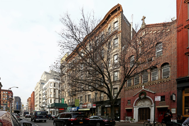 380-386 Broome St in New York, NY - Building Photo - Building Photo