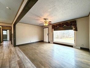 2811 Thrush Dr in Clarksville, TN - Building Photo - Building Photo