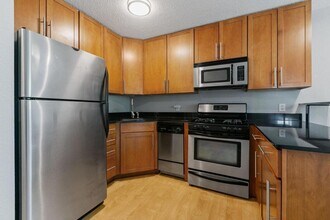 2530 1st Ave S in Minneapolis, MN - Building Photo - Building Photo