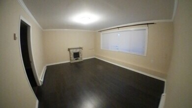 859 Paisley Ave in Port Coquitlam, BC - Building Photo - Building Photo