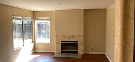 15626 Granada Dr in Moreno Valley, CA - Building Photo - Building Photo