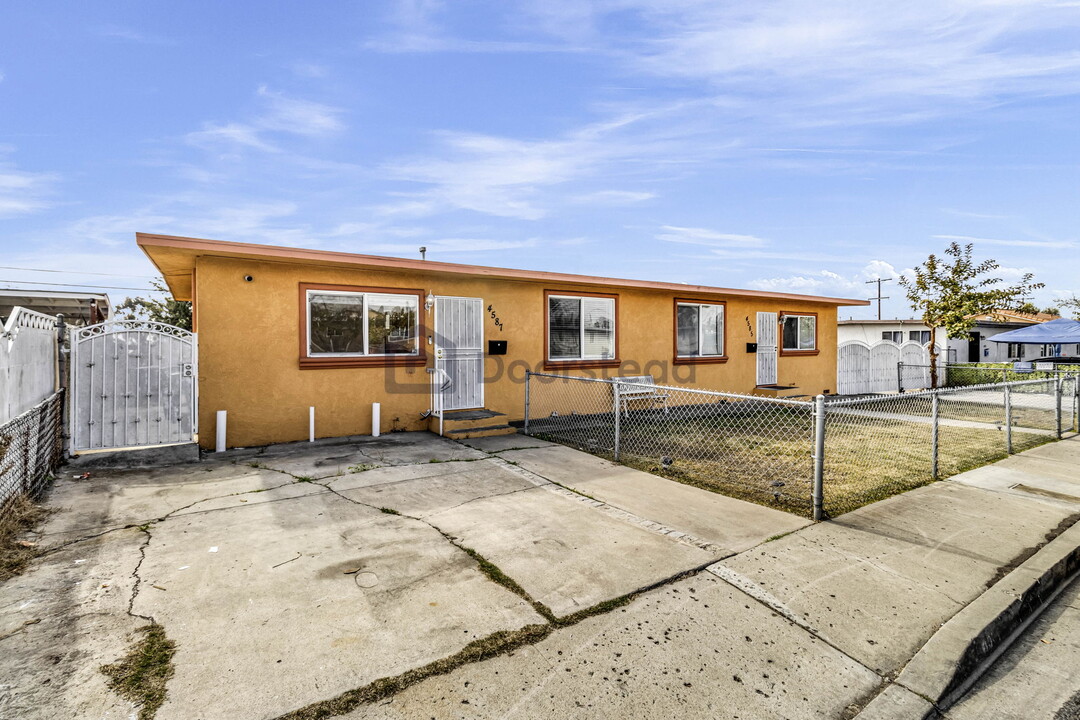4587 Craigie St in San Diego, CA - Building Photo