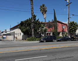 8815 Van Nuys Blvd in Panorama City, CA - Building Photo