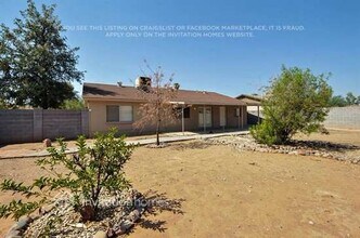 1052 W Kilarea Ave in Mesa, AZ - Building Photo - Building Photo