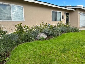 1647 N Lake Ave in Ontario, CA - Building Photo