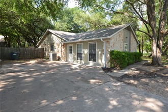 203 County Glen St in Leander, TX - Foto de edificio - Building Photo