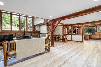 155 Squash Hollow Rd in New Milford, CT - Building Photo - Building Photo