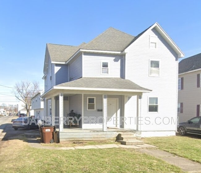 property at 425 N Cory St