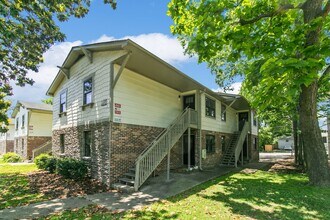 Spring Street Flats in Birmingham, AL - Foto de edificio - Building Photo