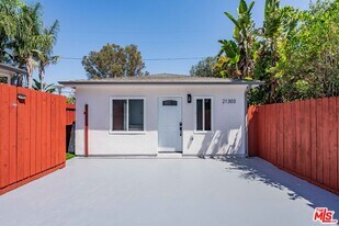 21303 Celes St in Los Angeles, CA - Building Photo