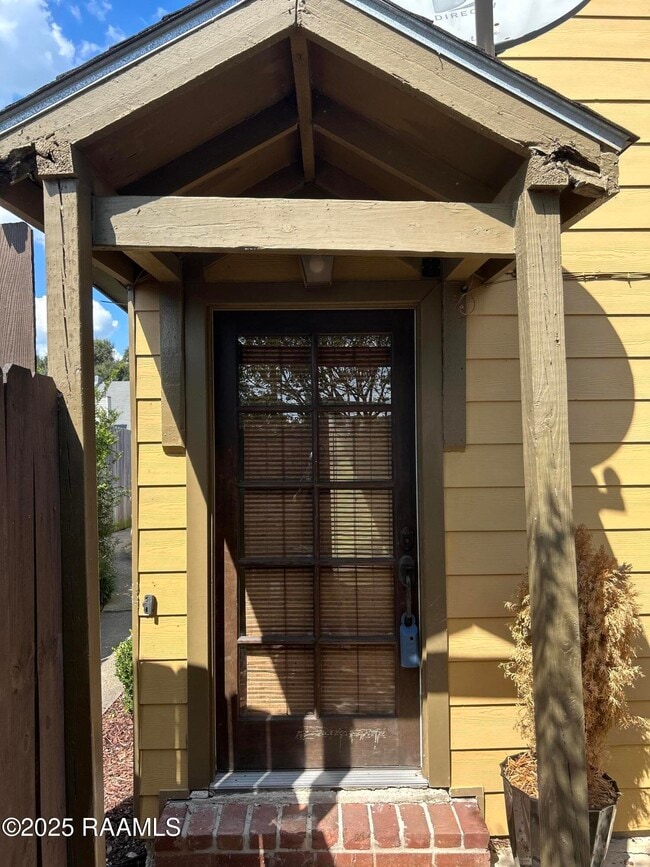 property at 4620 W Congress St