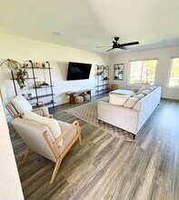 2520 Via Esparto in Carlsbad, CA - Building Photo - Building Photo