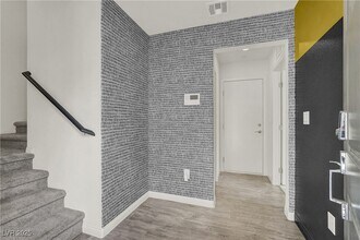 2662 Champagne Gold Ave in North Las Vegas, NV - Building Photo - Building Photo