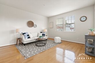 7002 Santero Way in Cotati, CA - Building Photo - Building Photo