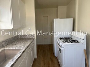 517-521 Sycamore Ave in Shafter, CA - Building Photo - Building Photo