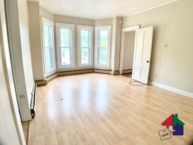 property at 2 Long St
