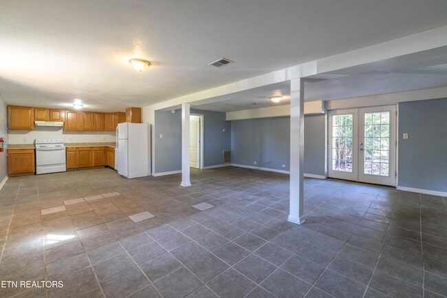 241 Harless Rd in Corryton, TN - Building Photo - Building Photo