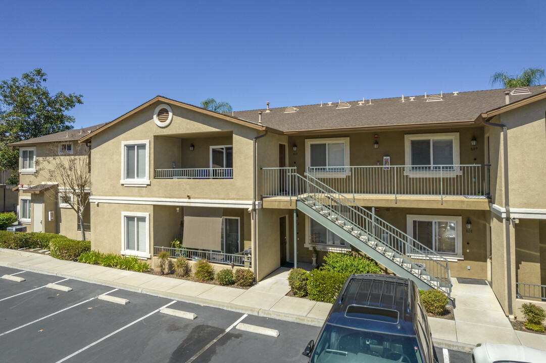 Cherry Creek in Lakeside, CA - Foto de edificio