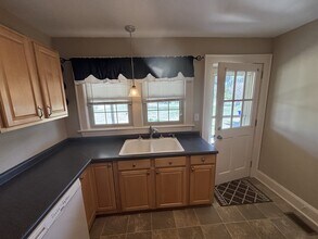 610 N Lincoln St in Benson, NC - Building Photo - Building Photo
