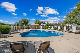 5972 N 83rd St in Scottsdale, AZ - Building Photo