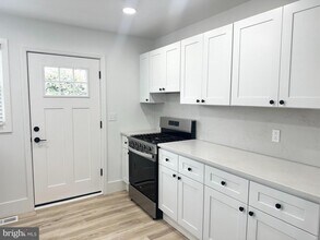 517 Newton Ave in Oaklyn, NJ - Building Photo - Building Photo