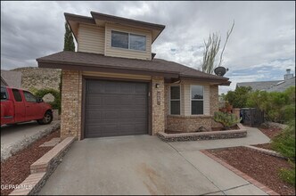 894 Melville Ln in El Paso, TX - Building Photo - Building Photo