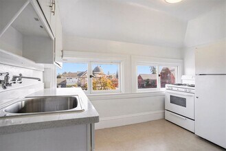 1501 Grand St in Alameda, CA - Building Photo - Building Photo