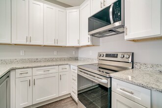 809 Agnes Ave in Lehigh Acres, FL - Building Photo - Building Photo