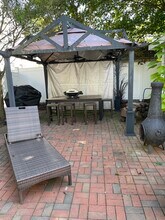 19 Brae Burn Rd in Milton, MA - Building Photo - Building Photo