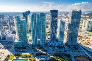 900 Biscayne Blvd in Miami, FL - Building Photo