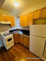 38 Hemenway St, Unit 49 in Boston, MA - Building Photo