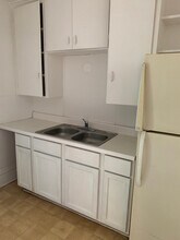 1100 N Sheridan Rd in Peoria, IL - Building Photo - Building Photo