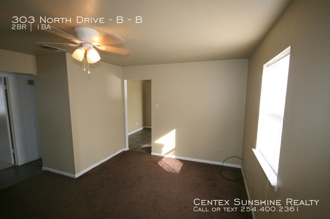 303 North Dr-Unit -B in Copperas Cove, TX - Foto de edificio - Building Photo