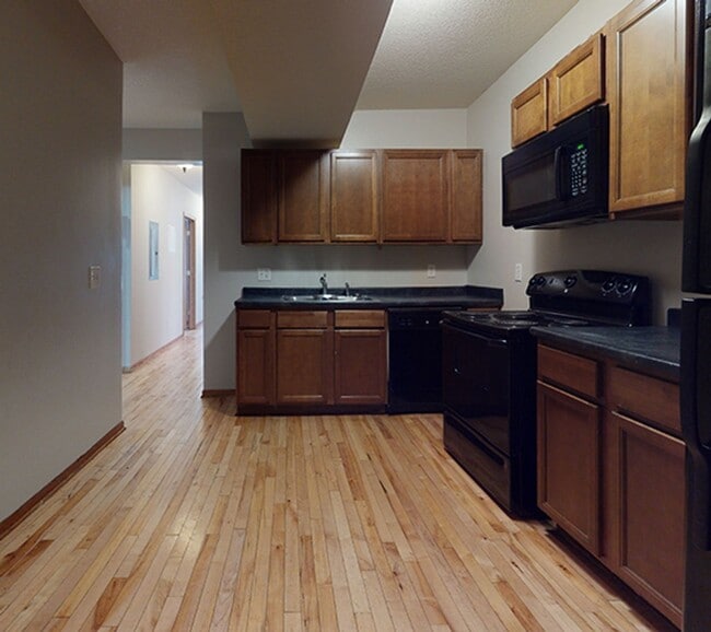 property at 516 12th Ave SE