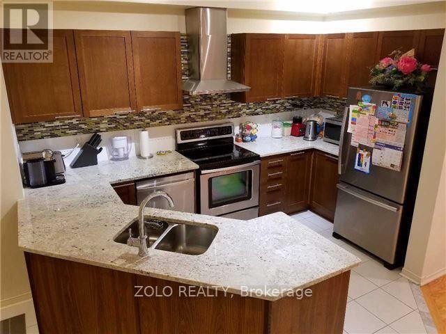 property at 39 Wharfside Ln