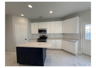4106 Forest Rain Ln in Atascocita, TX - Foto de edificio - Building Photo