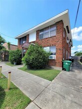 2111 Freeman St in Houston, TX - Building Photo - Building Photo