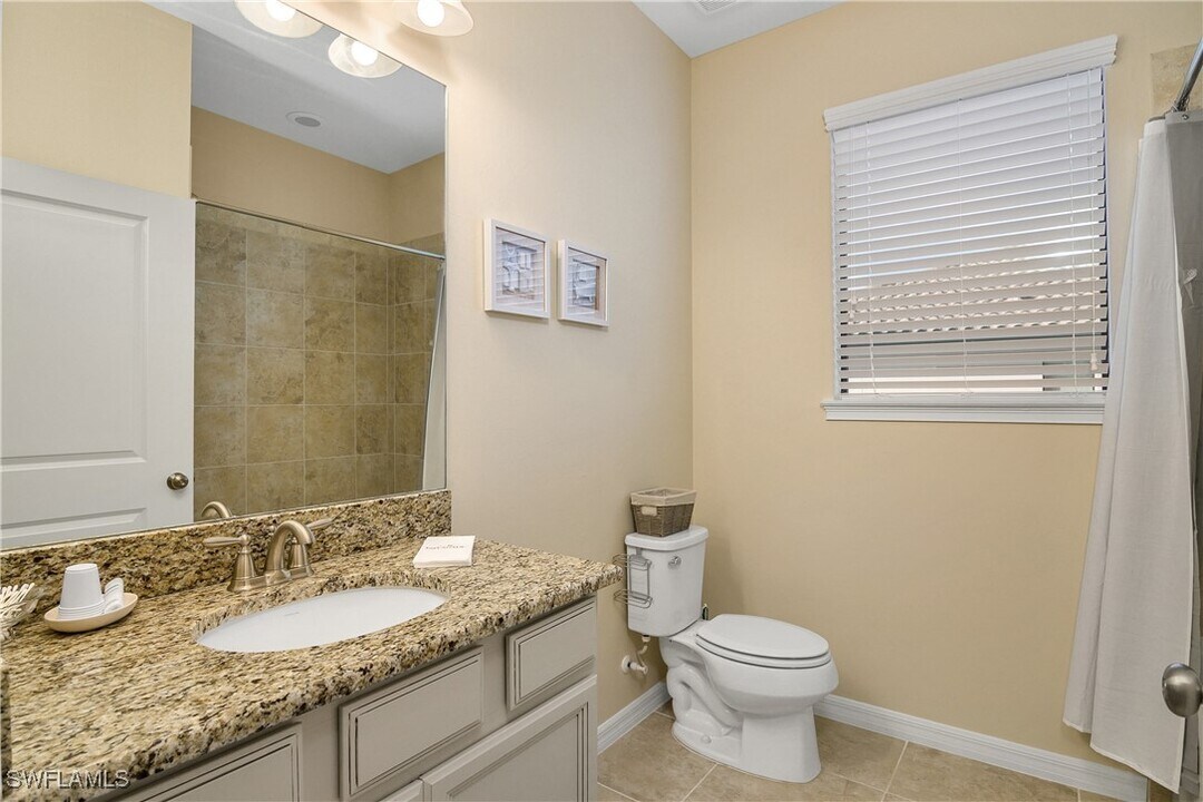 9440 Benvenuto Ct in Naples, FL - Building Photo