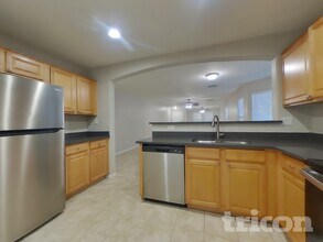 15456 W Desert Mirage Dr in Surprise, AZ - Foto de edificio - Building Photo